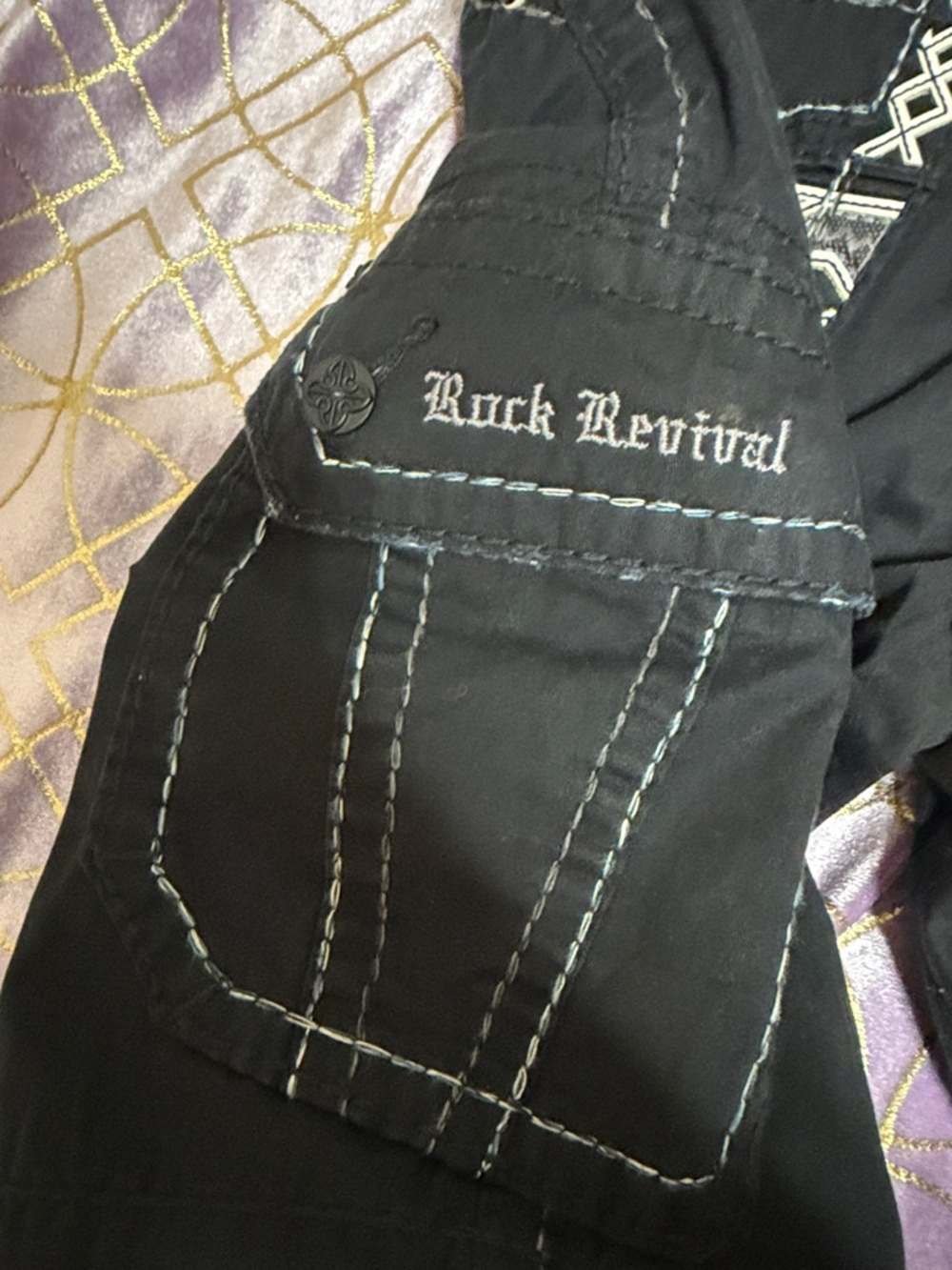 ๐ฅ NWT Rock Revival Black Men's Cargo Shorts with Contrast Stitching - Picture 6 of 13